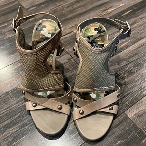 Kenneth Cole Reaction Size 7